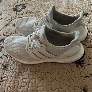 Adidas Ultra boost 5.0 DNA size 11 mens